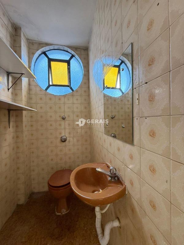 Sala à venda no CENTRO: 05- BANHEIRO SOCIAL