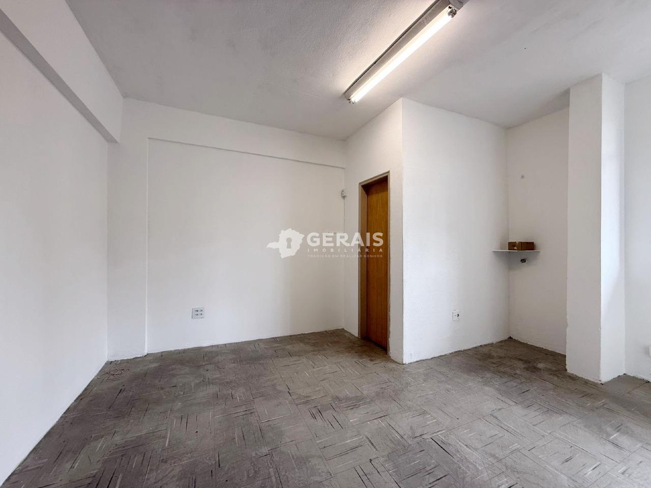 Sala à venda no CENTRO: 03- SALA