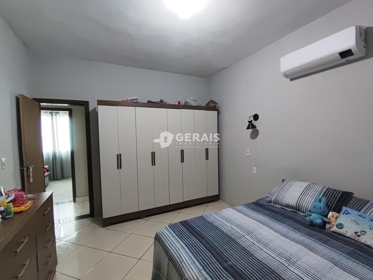 Casa para aluguel no JARDIM DAS ACACIAS: 05- QUARTO 01
