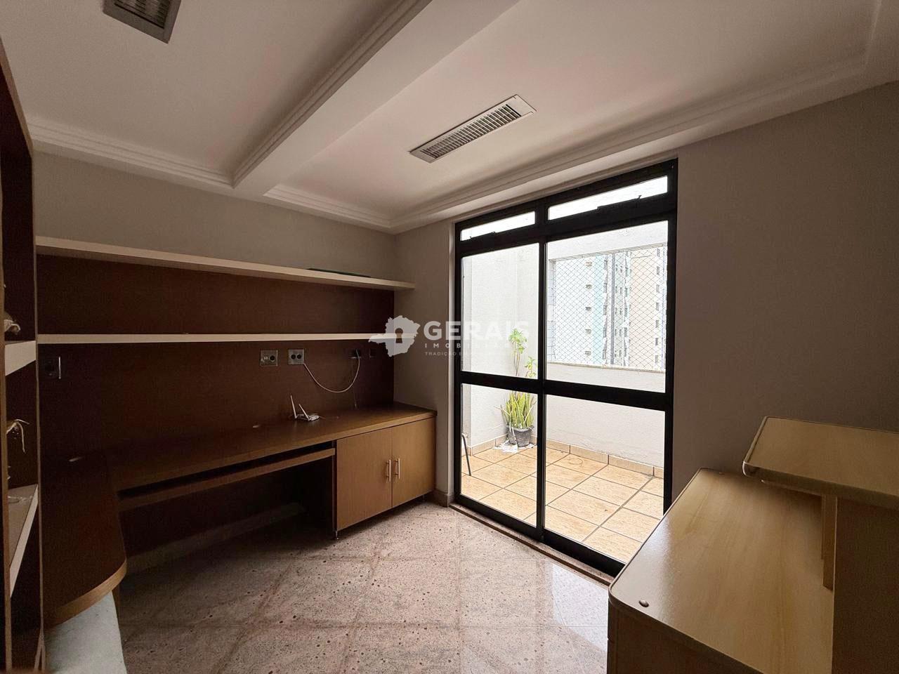 Apto Cobertura à venda no CENTRO: 08- QUARTO SUÍTE 01