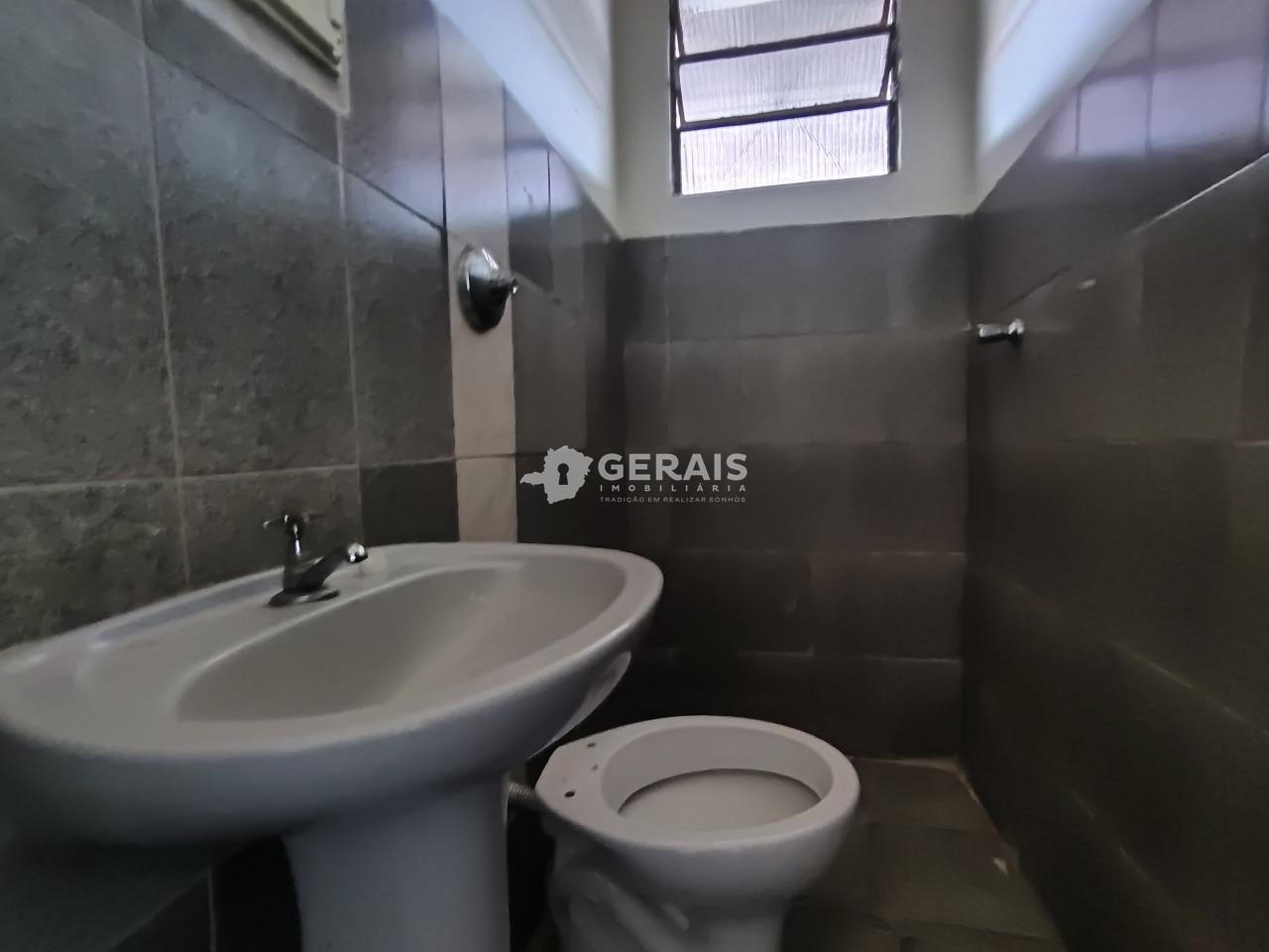 Barracão para aluguel no SANTA ROSA: 06- BANHO SOCIAL