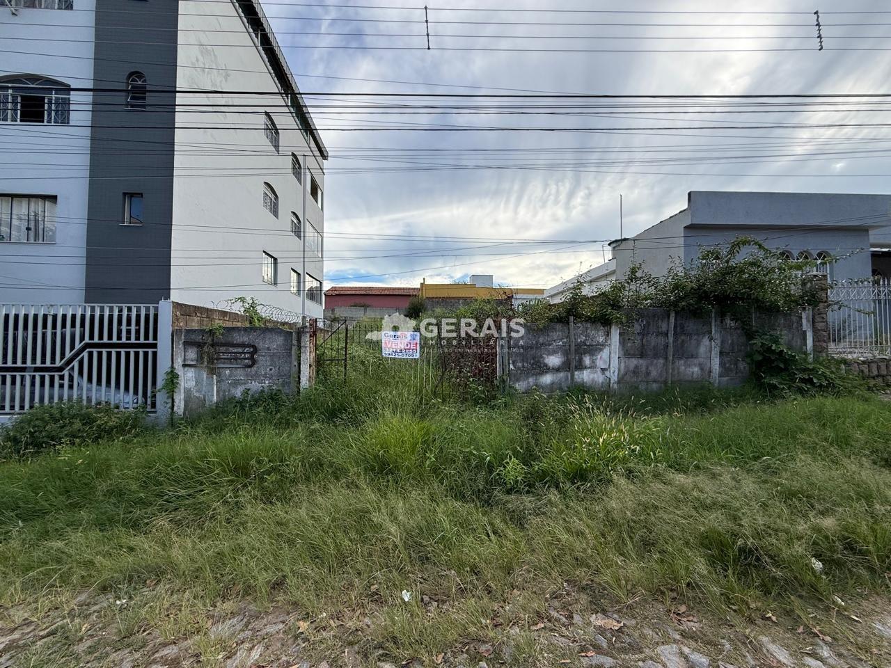 Lote à venda no PLANALTO: 04 - LOTE