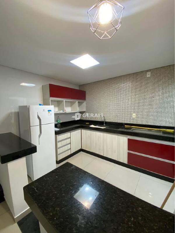 Casa à venda no JARDIM DAS ACACIAS: 05 - COZINHA