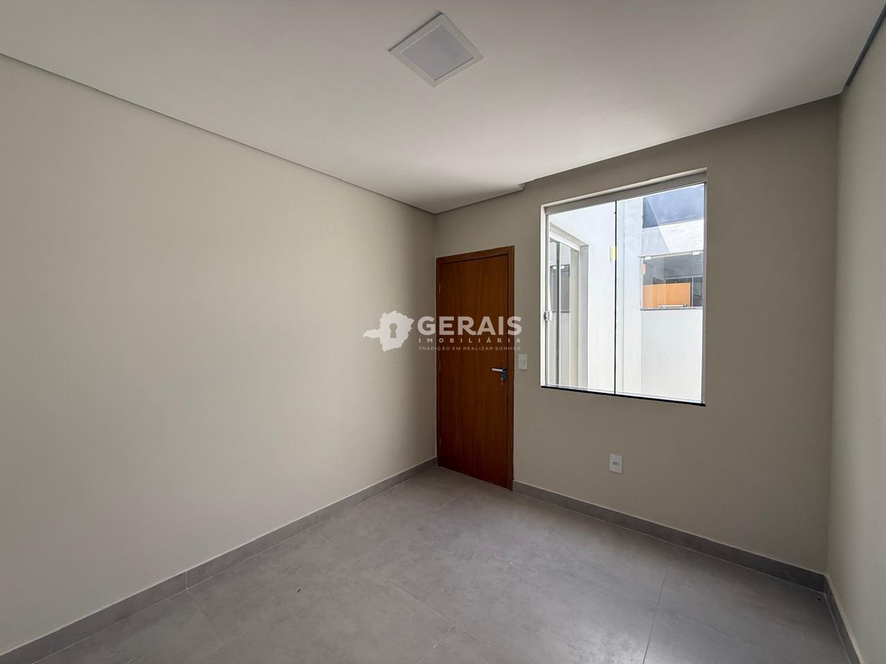 Casa à venda no DAVANUZE: 08 - QUARTO 02