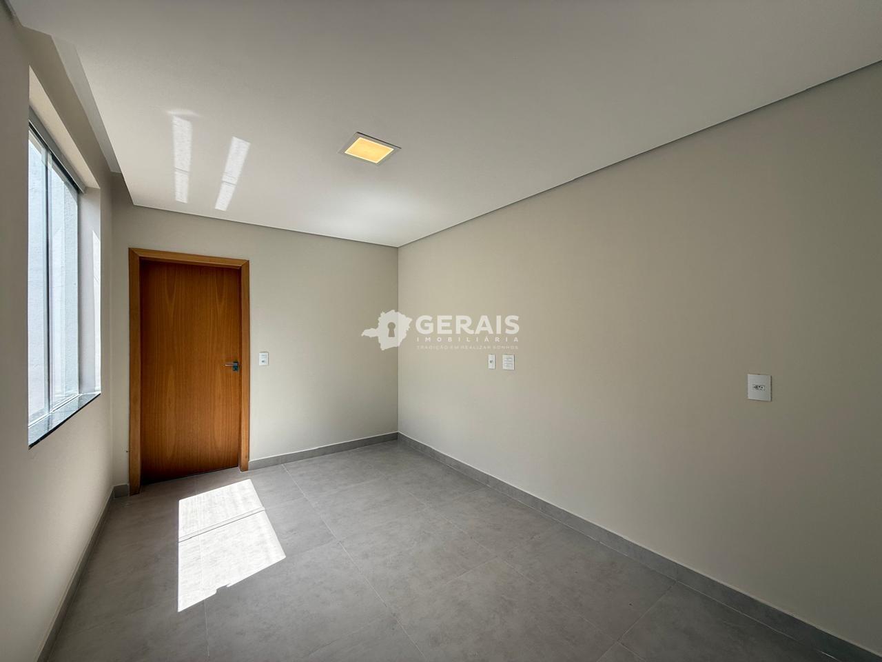 Casa à venda no DAVANUZE: 09 - QUARTO SUÍTE