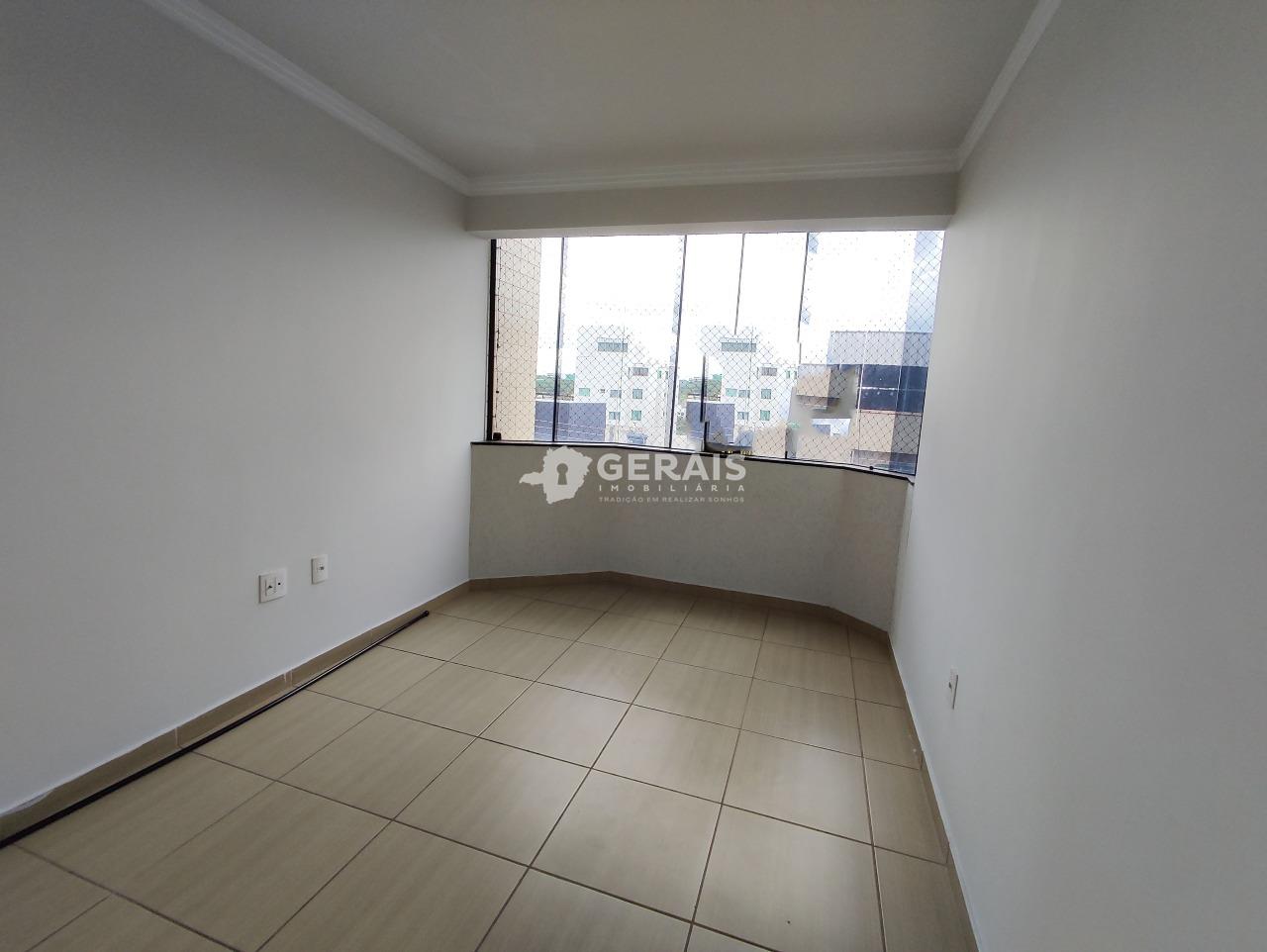 Apartamento para aluguel no SÃO JOSÉ: 04- QUARTO 01