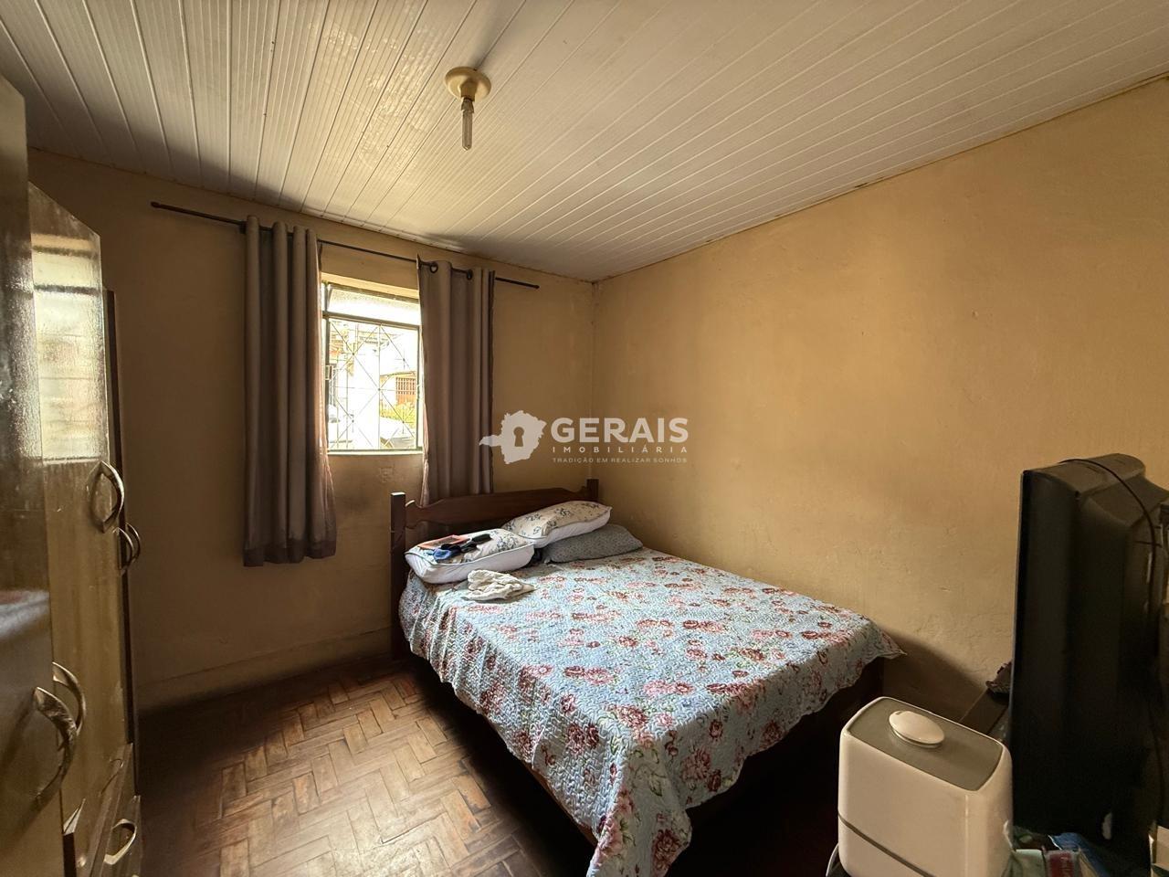 Casa à venda no CENTRO: 07- QUARTO 02