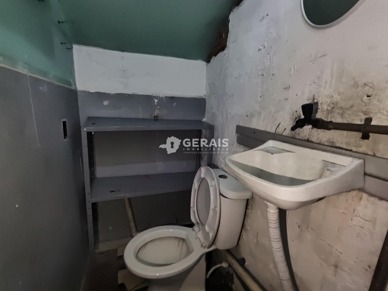 Loja para aluguel no CENTRO: 07- BANHEIRO