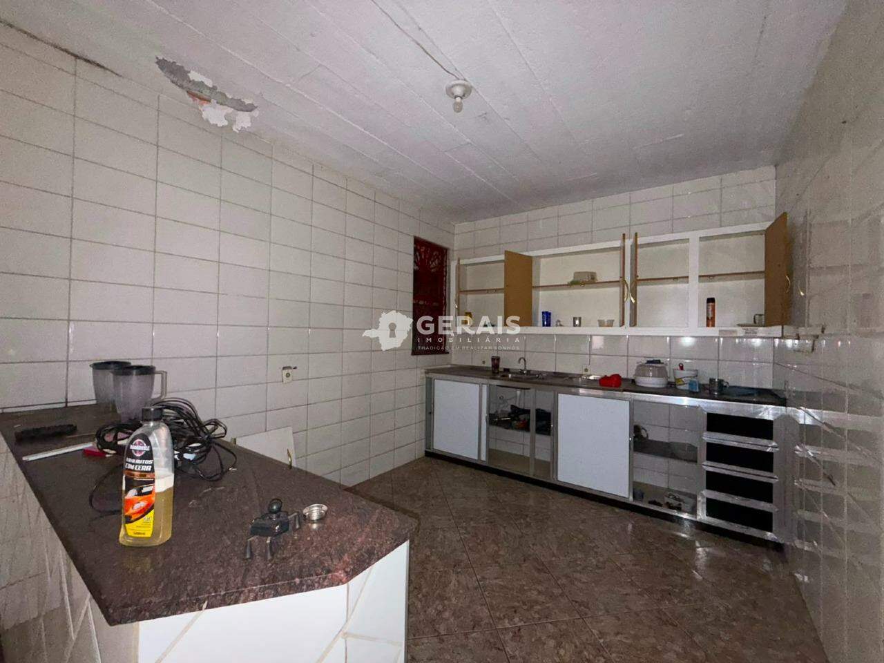 Casa à venda no BOM PASTOR: 05- COZINHA