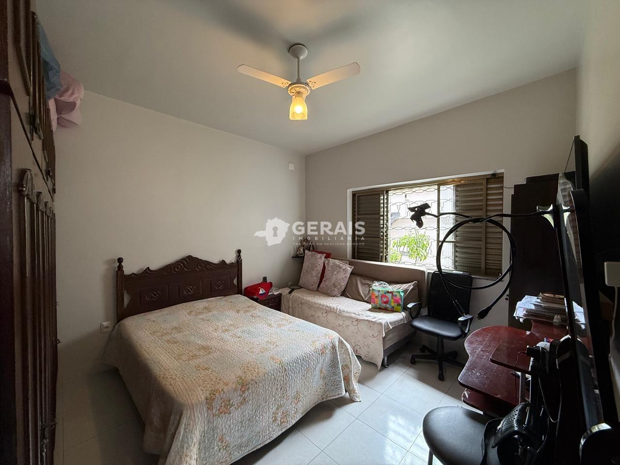 Casa à venda no PORTO VELHO: 08- QUARTO 01