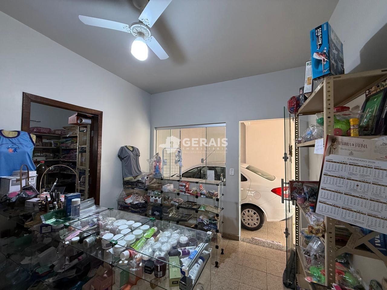 Casa à venda no PORTO VELHO: 04- SALA