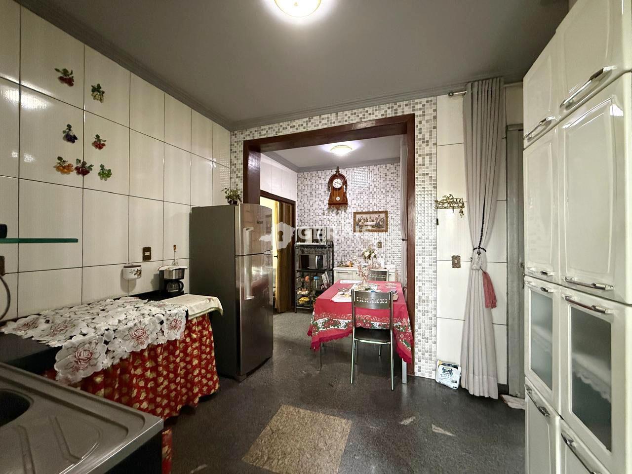 Casa à venda no CENTRO: 06- COZINHA 02