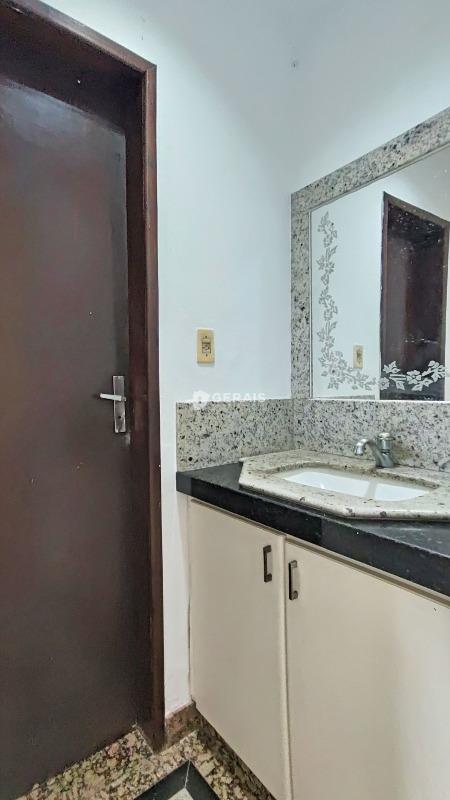 Casa para aluguel no BOM PASTOR: 09- BANHO SOCIAL