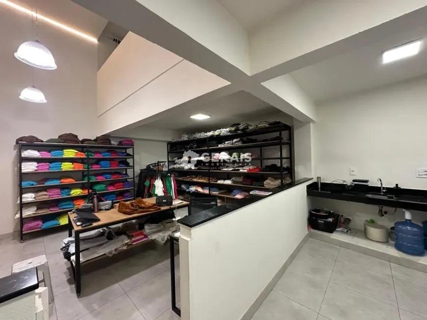 Loja à venda no CENTRO: 04- ESTOQUE