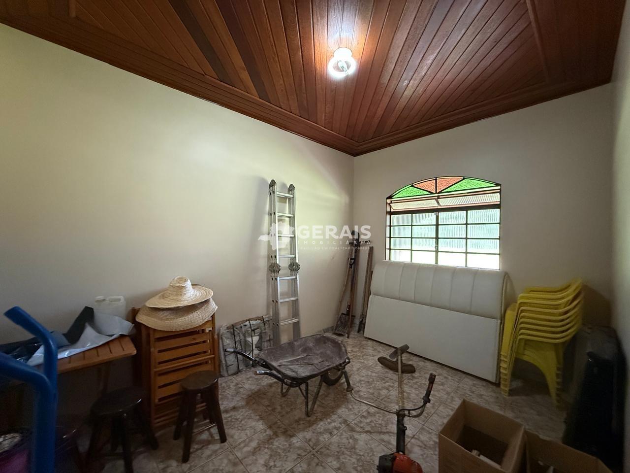 Chácara à venda no FERRADOR: 06- QUARTO 01