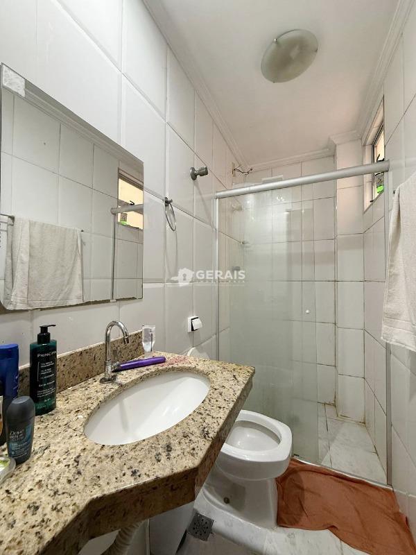 Kitnet à venda no VILA CRUZEIRO: 09 - BANHO SOCIAL