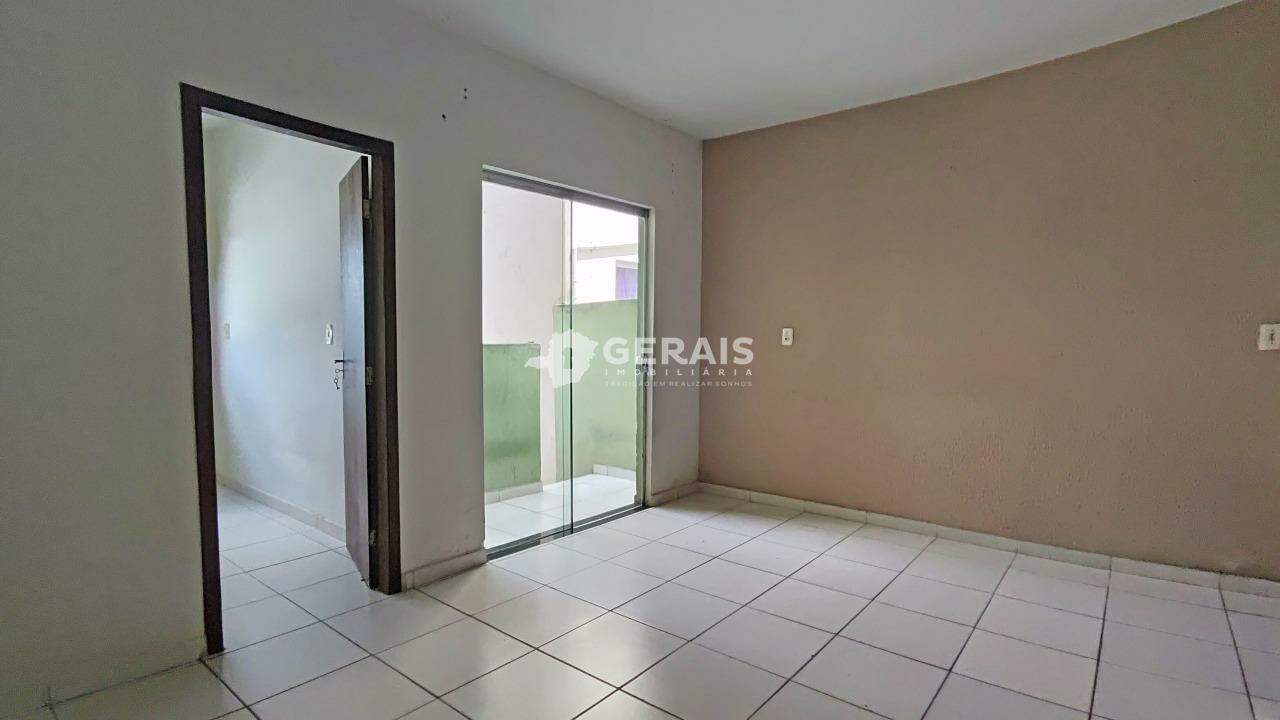 Casa para aluguel no SANTA ROSA: 04- SALA