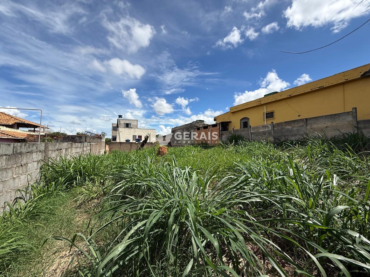 Lote à venda no DAS OLIVEIRAS: 03 - LOTE