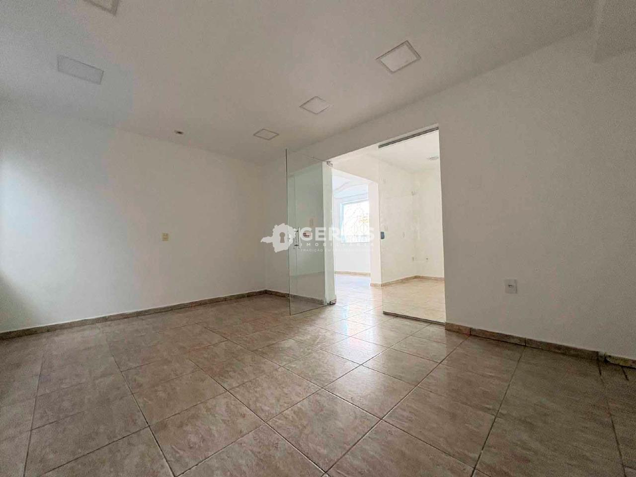 Casa para aluguel no CENTRO: 07- COPA