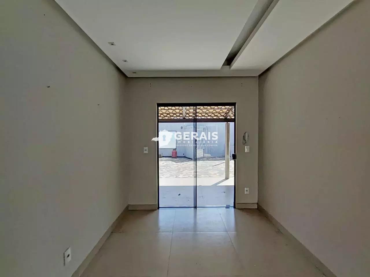 Casa à venda no QUINTINO: 03- SALA