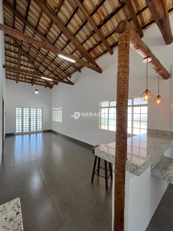 Chácara à venda no Comunidade do Choro: 04- SALA