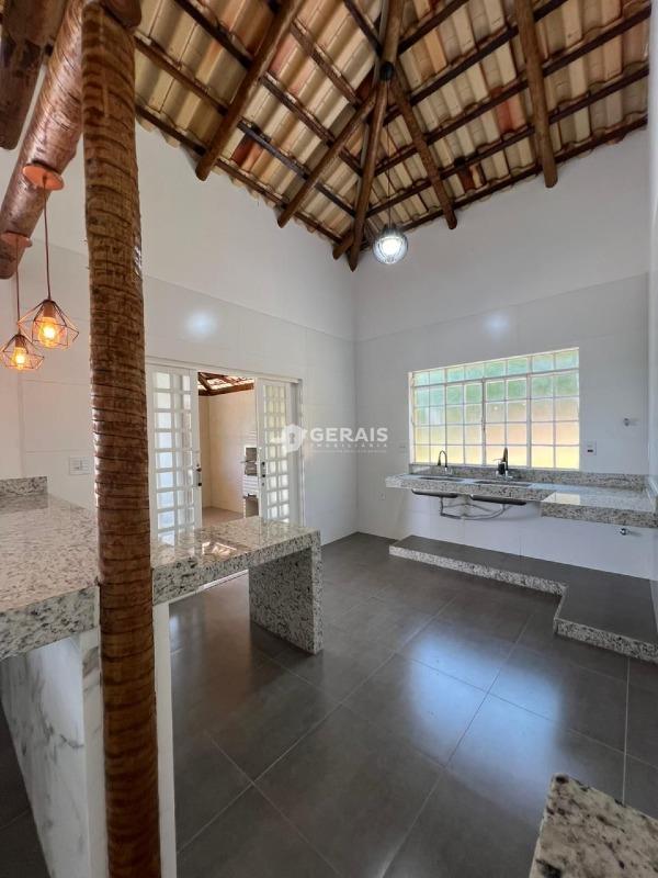 Chácara à venda no Comunidade do Choro: 05- COZINHA