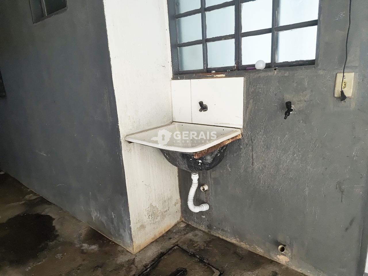 Casa à venda no MARIA PECANHA: 08- ÁREA DE SERVIÇO