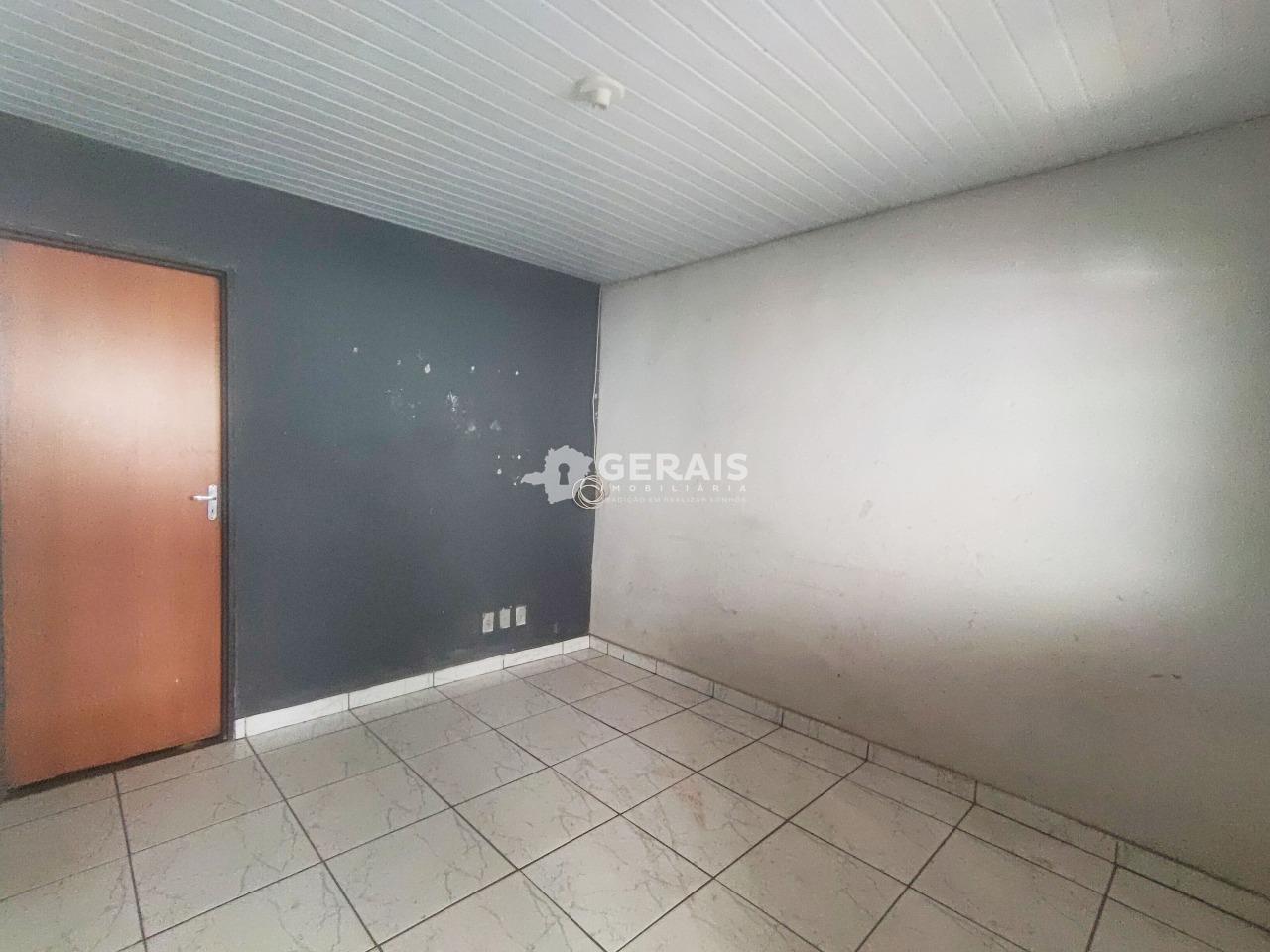 Casa à venda no MARIA PECANHA: 04- SALA