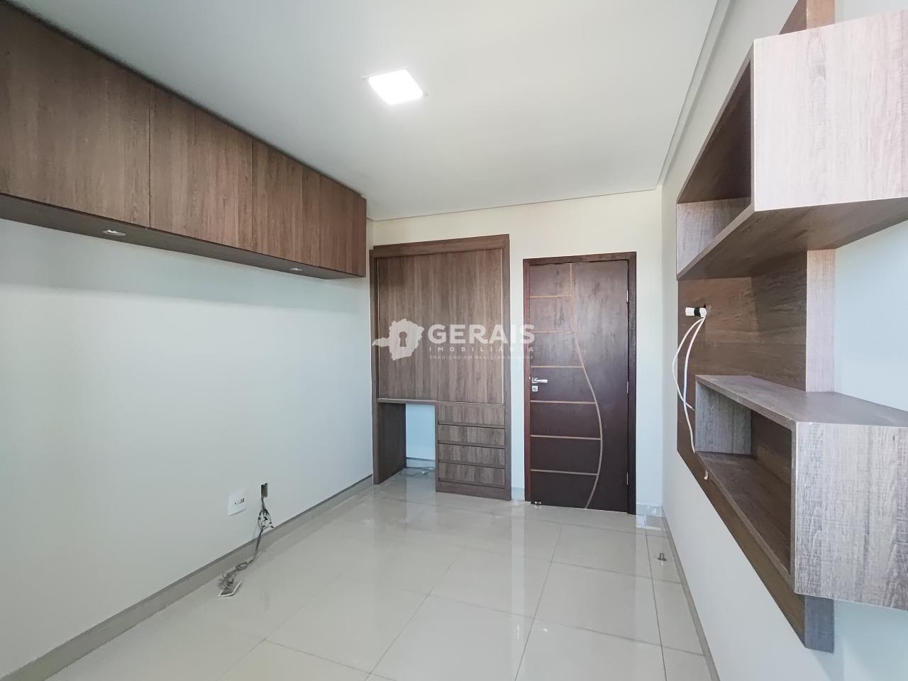 Apartamento para aluguel no INTERLAGOS: 08- QUARTO SUÍTE