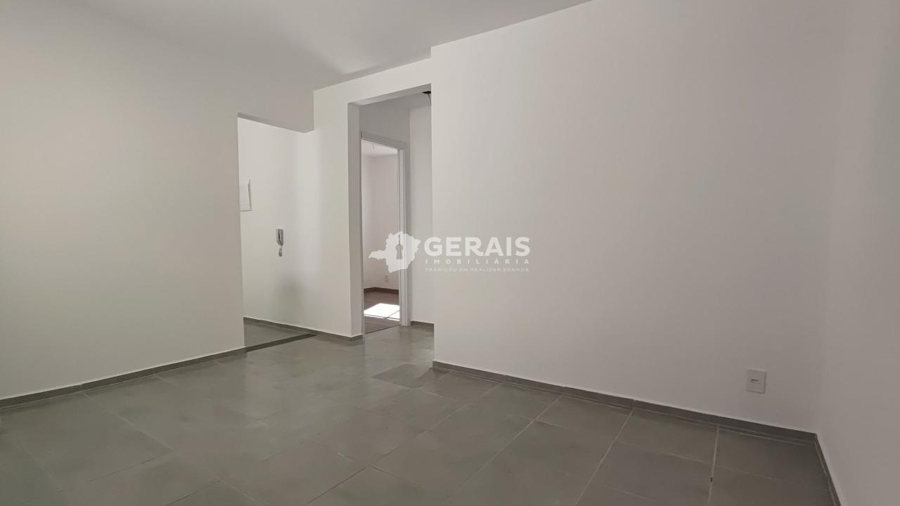 Apartamento para aluguel no INTERLAGOS: 03- SALA