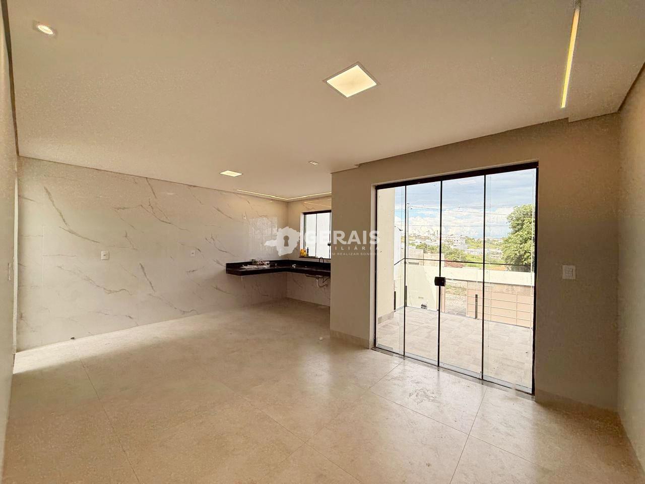 Casa à venda no CAMPINA VERDE: 03- SALA