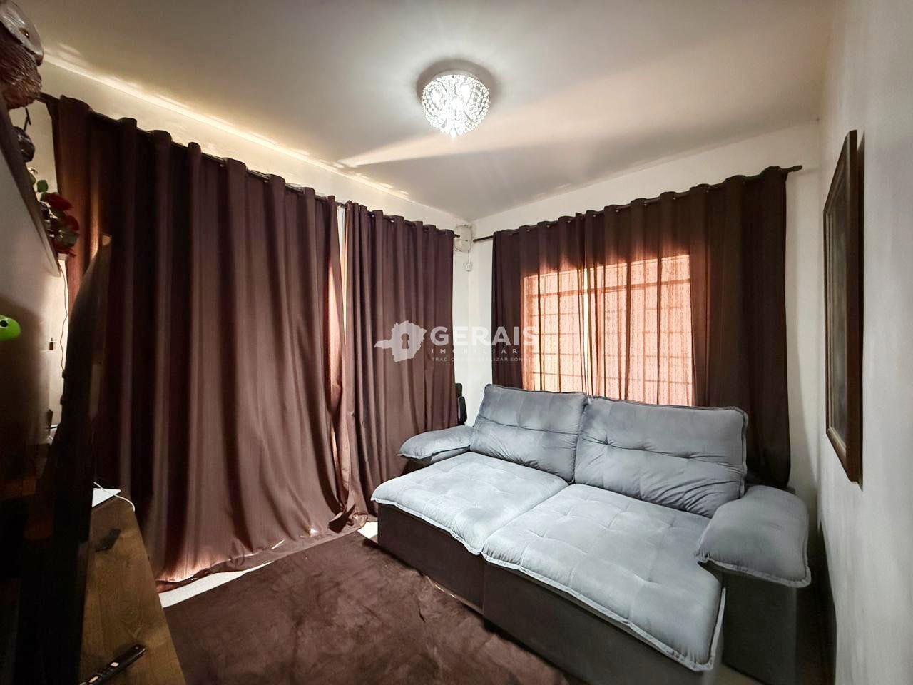 Casa à venda no MARIA PECANHA: 03- SALA