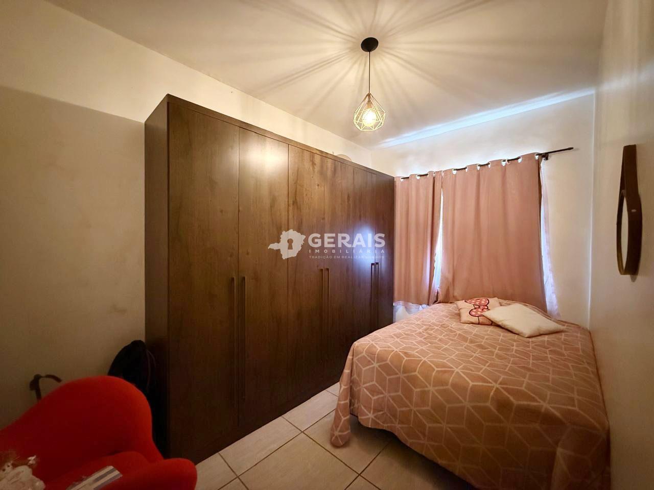 Casa à venda no MARIA PECANHA: 08- QUARTO 01