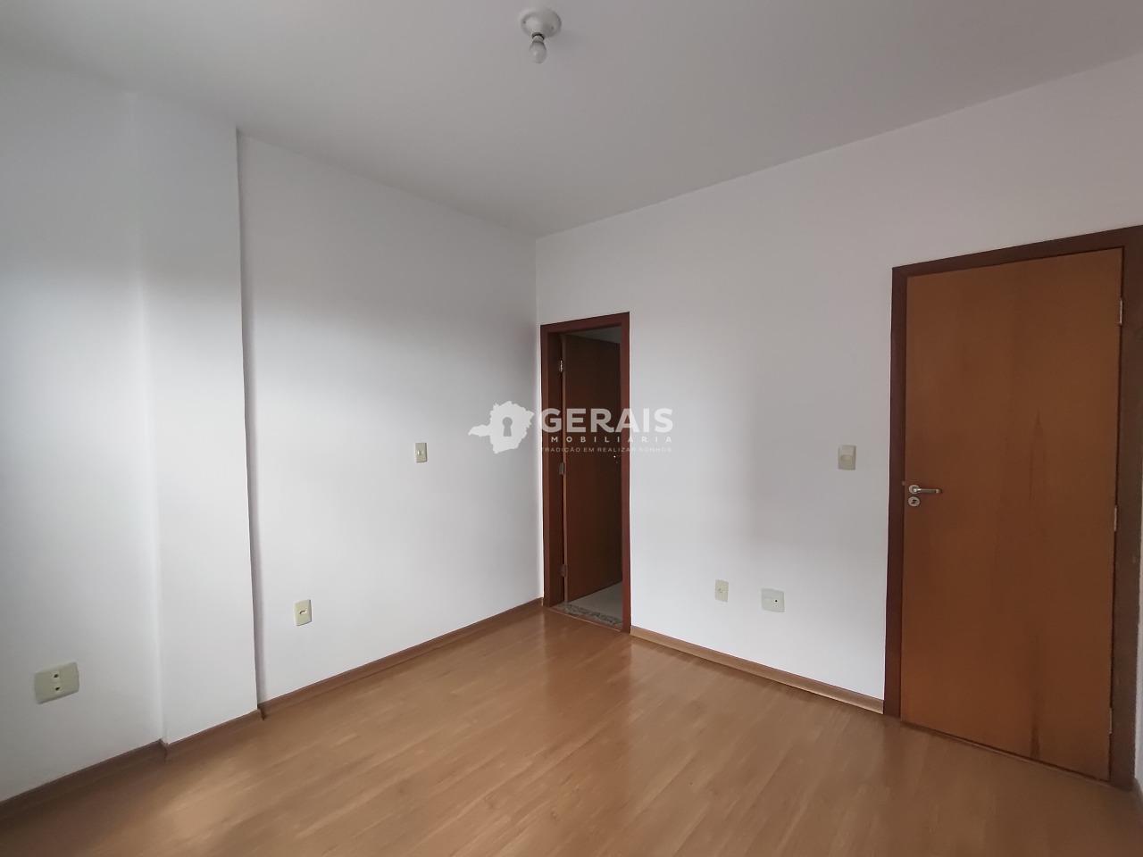 Apartamento para aluguel no CENTRO: 06- QUARTO 02 SUÍTE 01