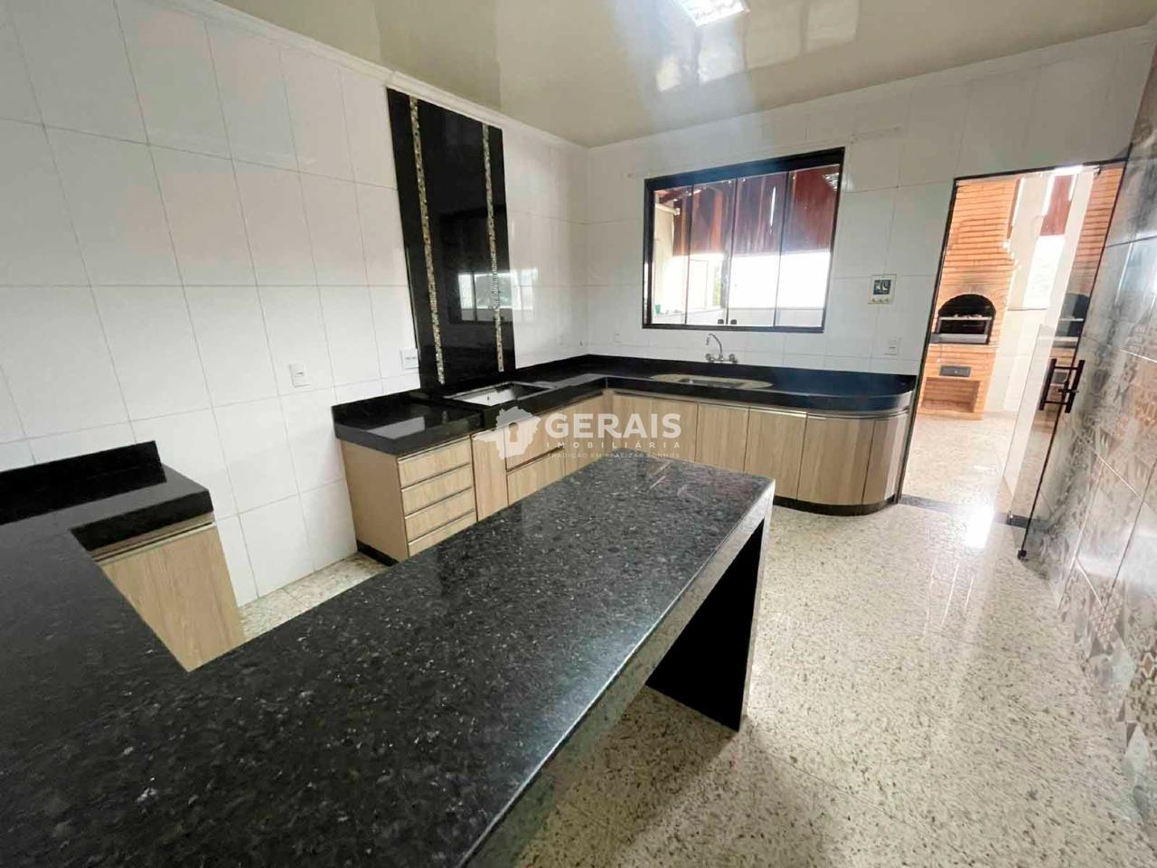 Casa para aluguel no SANTA LUZIA: 08- COZINHA
