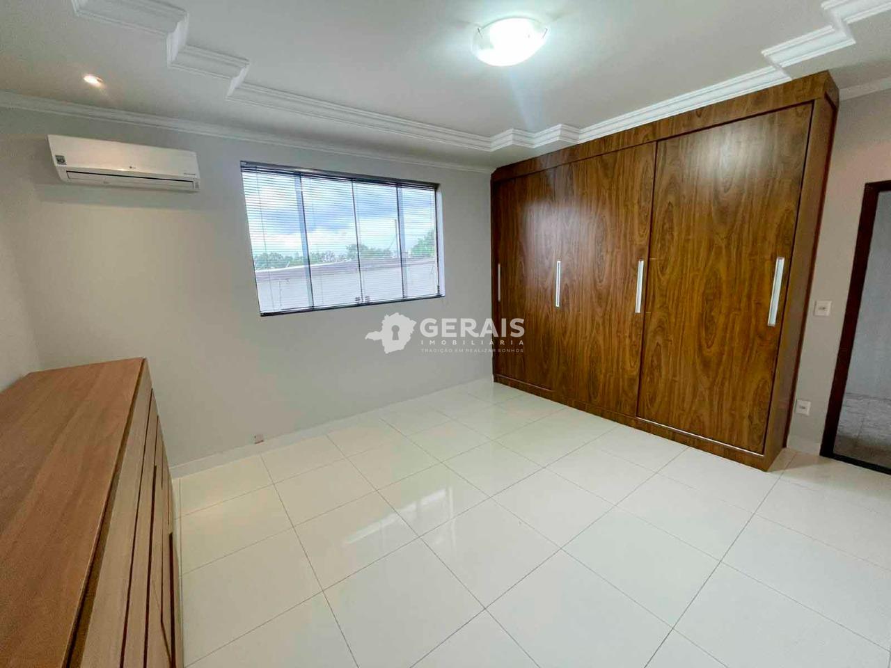 Casa para aluguel no SANTA LUZIA: 06- QUARTO SUÍTE