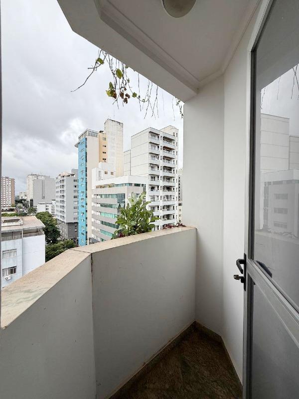 Apartamento à venda no CENTRO: 03- SACADA 01