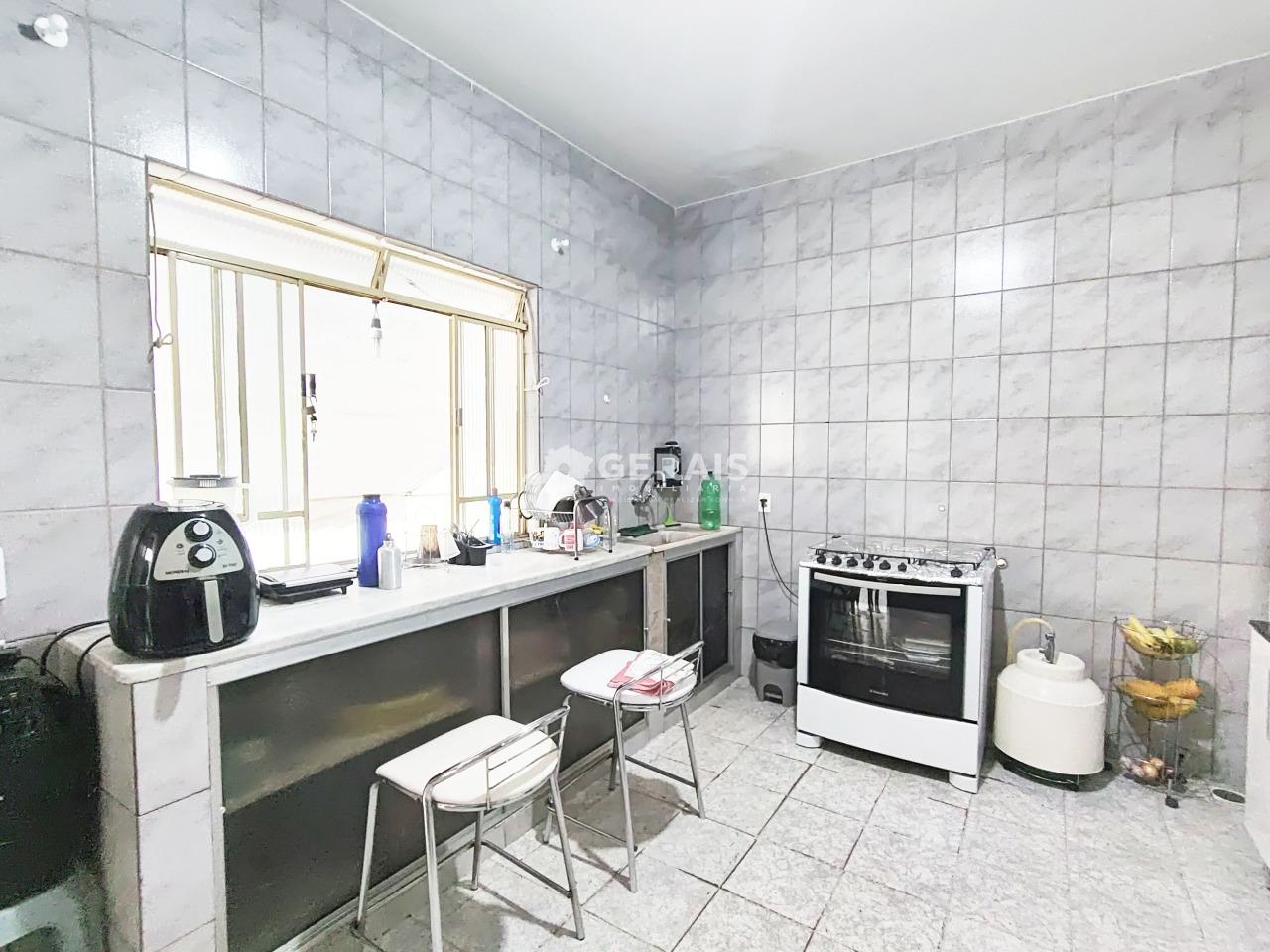 Casa à venda no VILA BELO HORIZONTE: 05- COZINHA