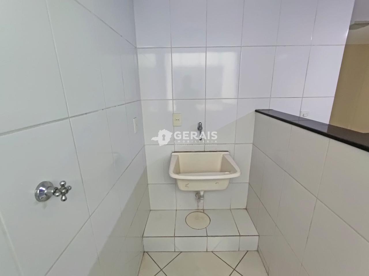 Apartamento para aluguel no IPIRANGA: 09- ÁREA DE SERVIÇO