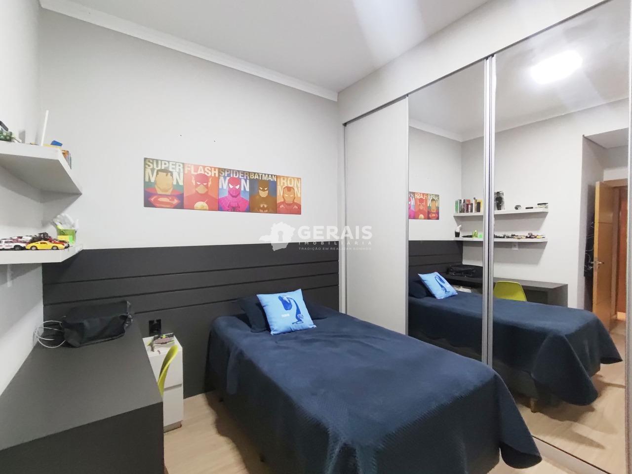 Casa à venda no NOVA HOLANDA: 09 - QUARTO SUÍTE