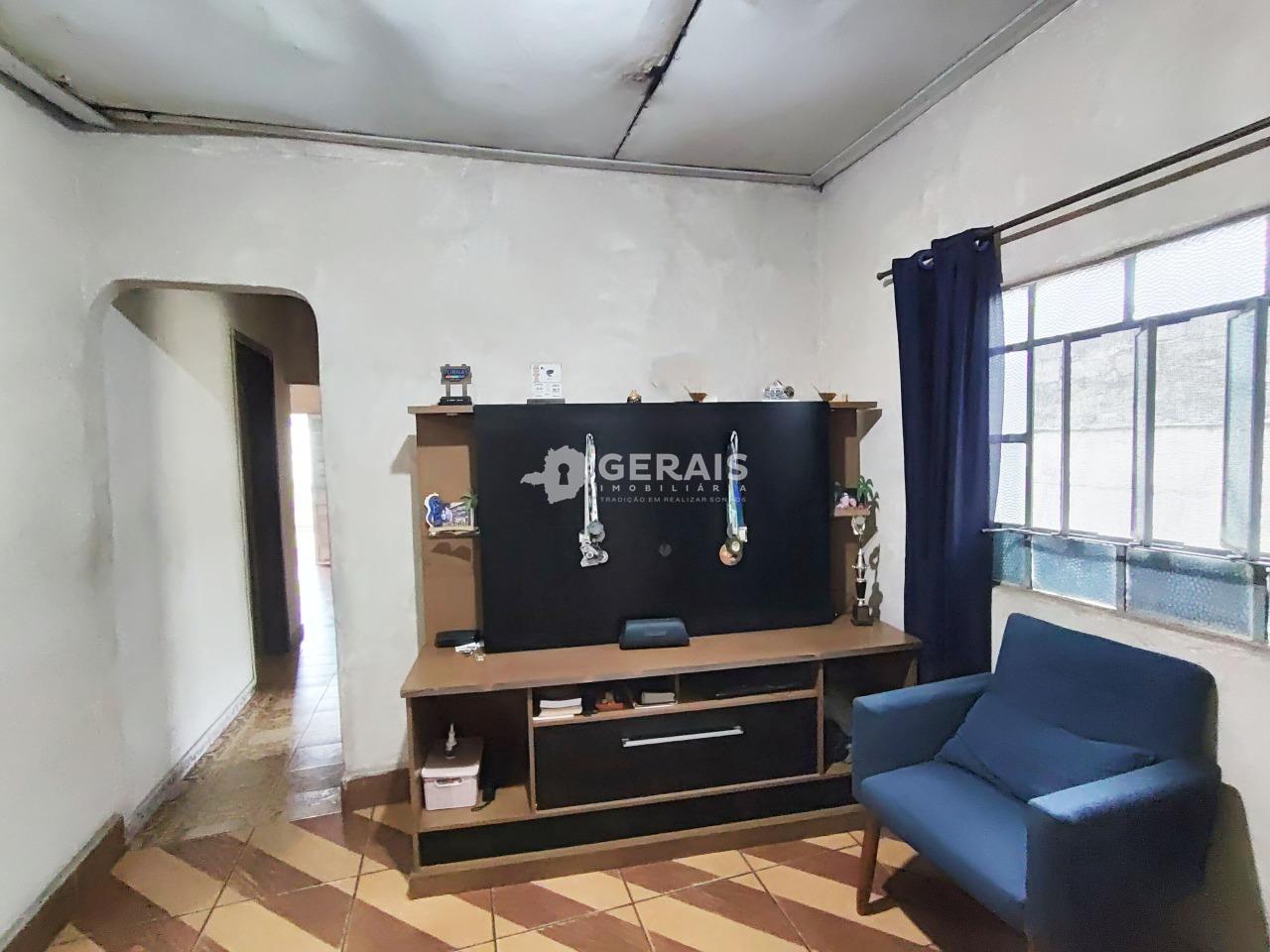 Casa à venda no AFONSO PENA: 03- SALA