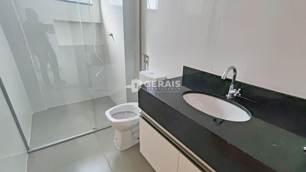 Kitnet para aluguel no BOM PASTOR: 06 - BANHO SOCIAL