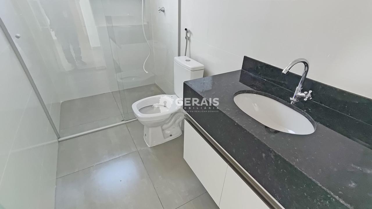 Kitnet para aluguel no BOM PASTOR: 06- BANHO SOCIAL