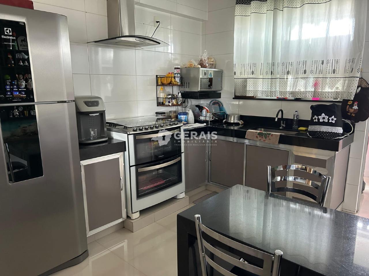 Apartamento à venda no SÃO JOSÉ: 06- COZINHA
