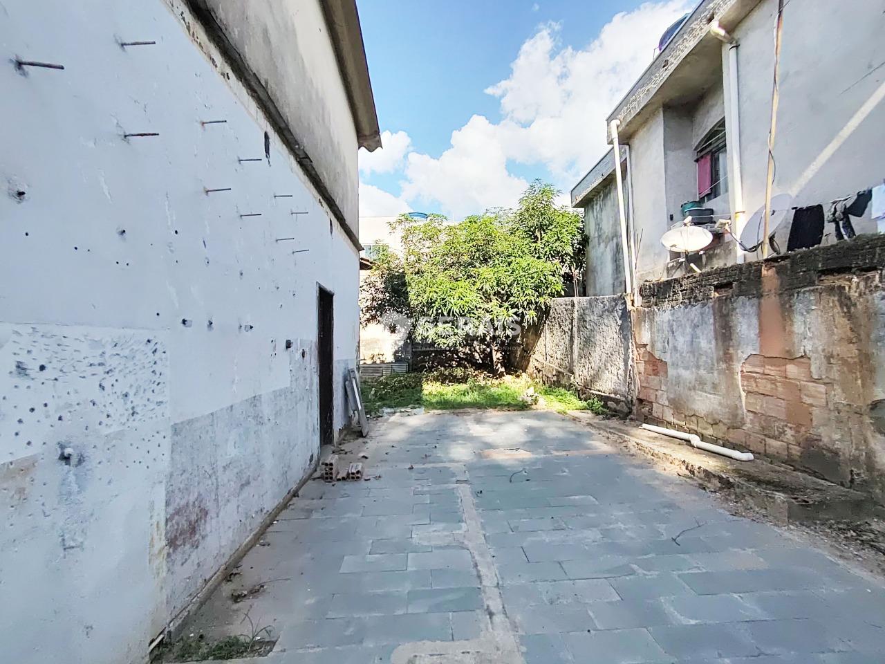 Sobrado à venda no DANILO PASSOS: 09- QUINTAL