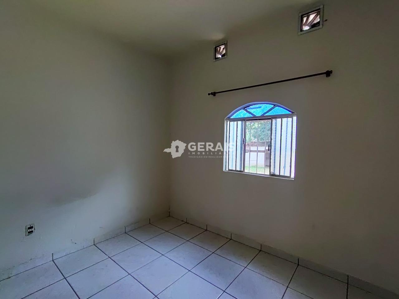 Chácara à venda no PRIMAVERA: 08- QUARTO SUÍTE