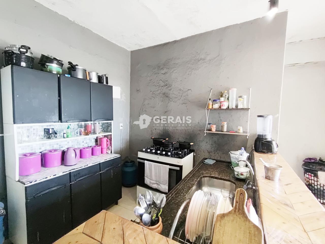 Casa à venda no SERRA VERDE: 05- COZINHA