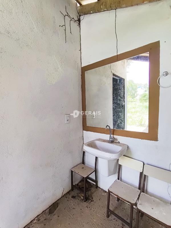 Chácara à venda no FAZENDA DO BARREIRO: 09- BANHO SOCIAL