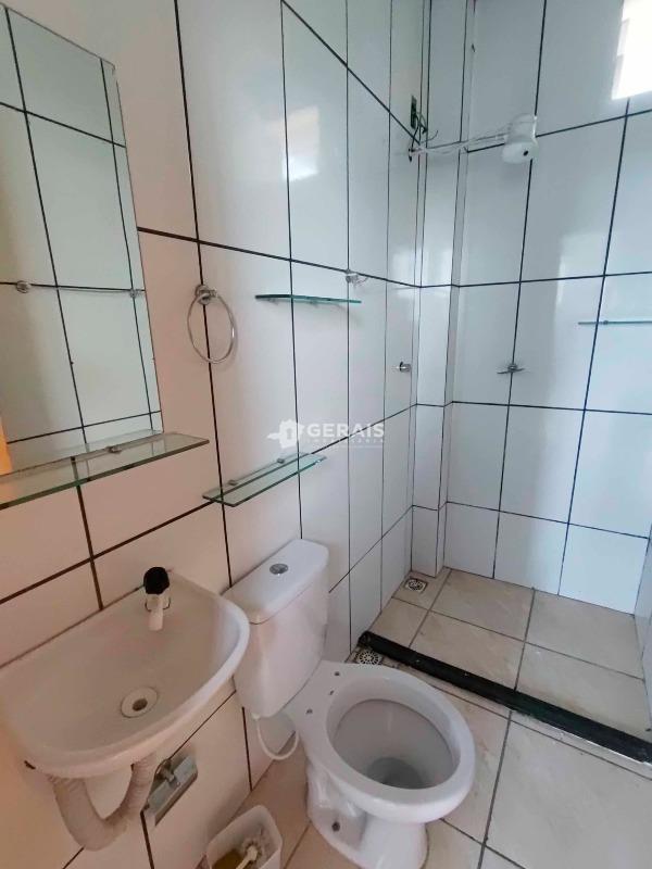 Kitnet para aluguel no JARDIM ALTEROSA: 04- BANHO SOCIAL