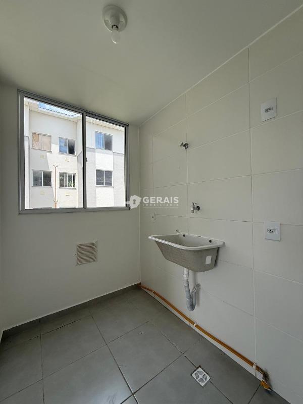 Apartamento à venda no QUINTINO: 08 - ÁREA DE SERVIÇO